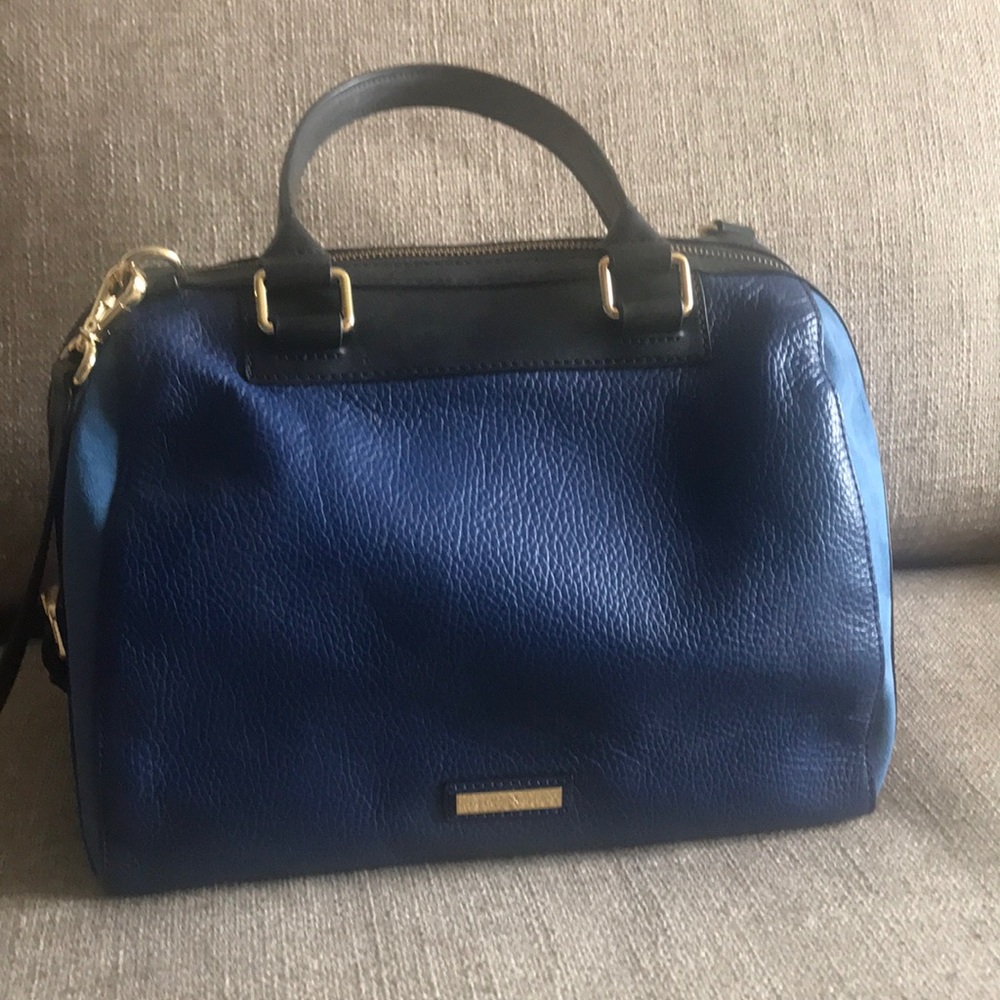 Leather Bcbgmaxazria bag